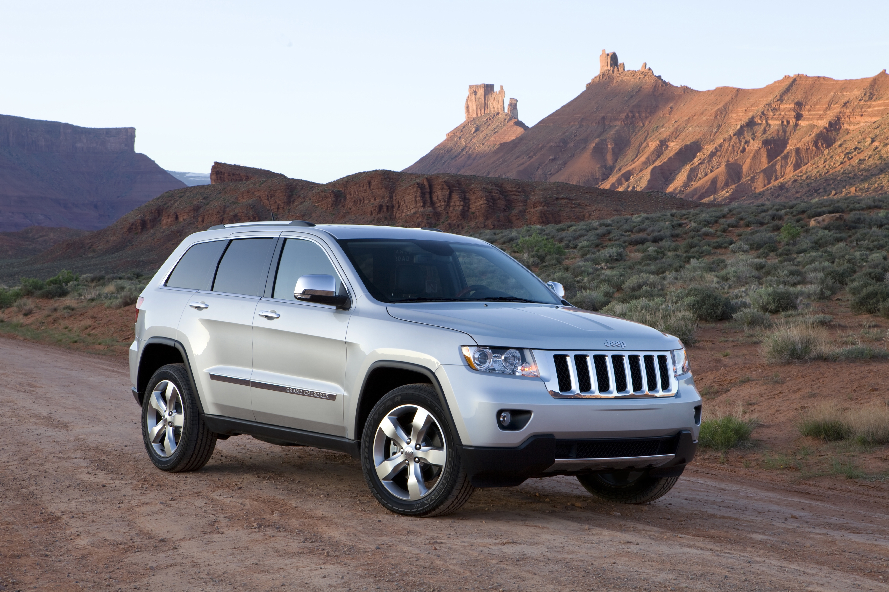 Grand cherokee pictures